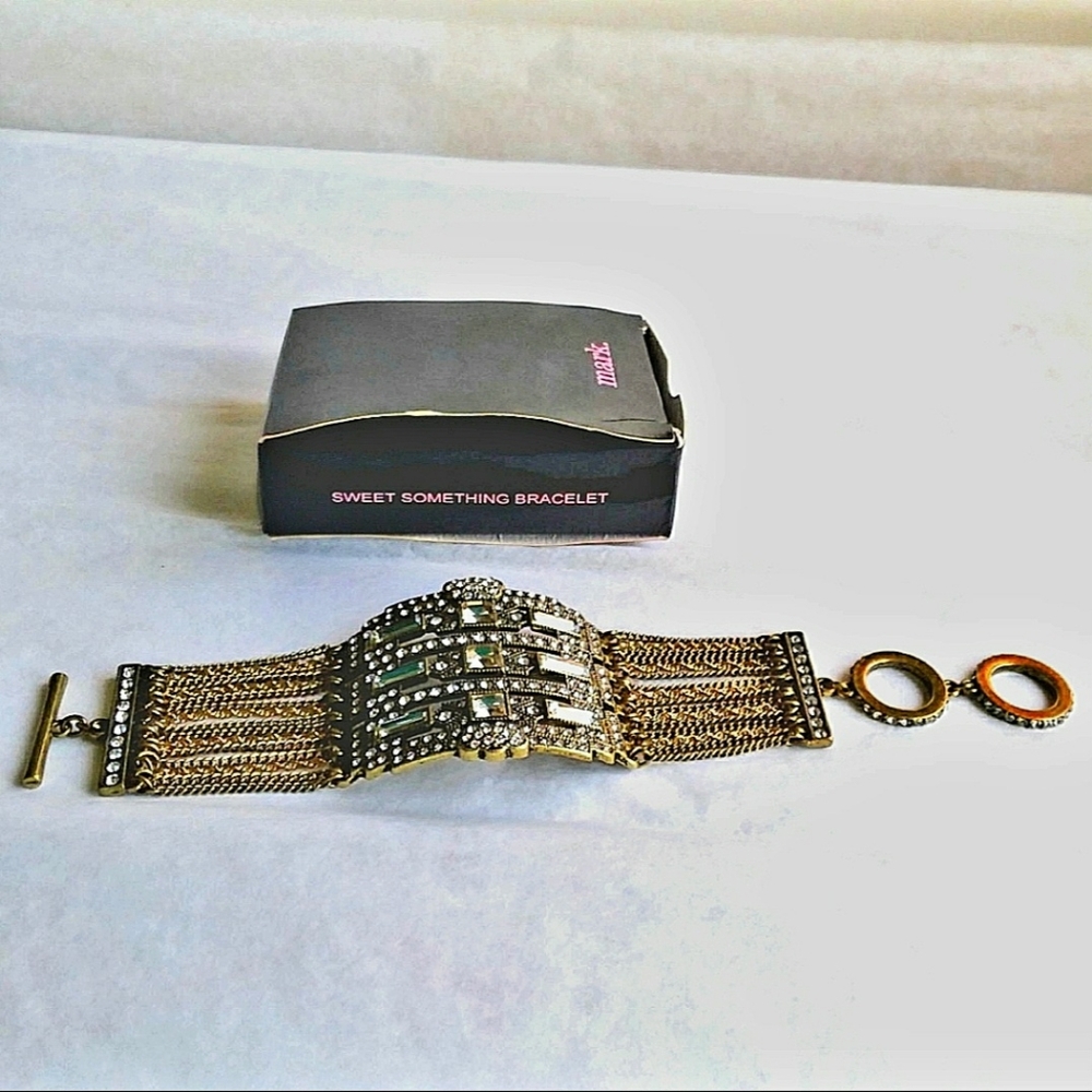 Sweet Something Bracelet - Picture 2 of 4